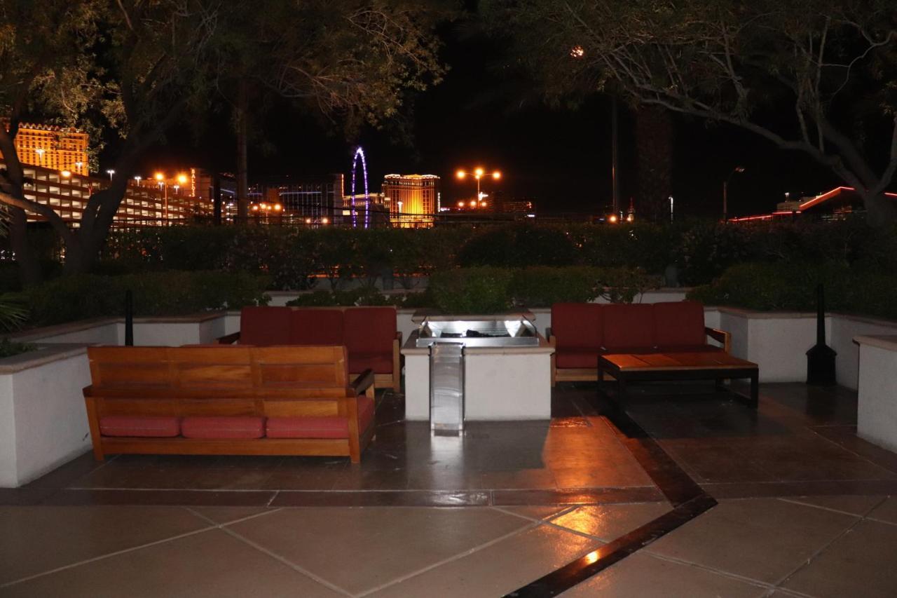 Balcony Suite Strip View Las Vegas Buitenkant foto